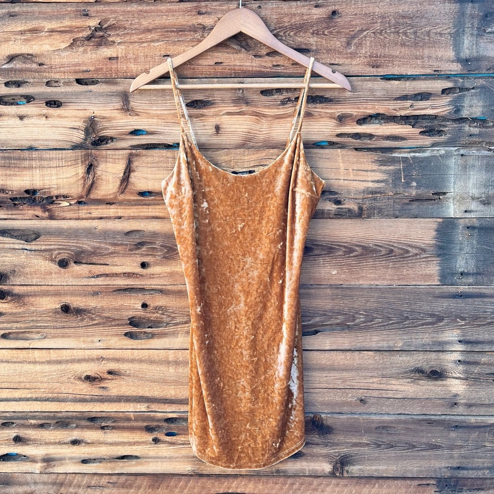 FOREVER 21 | Crushed Velvet Velour Yellow Gold Mini Dress M
